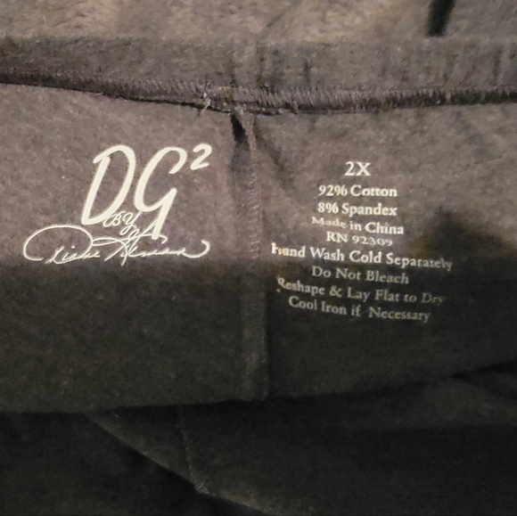 ⚘️ 2/$15. DG2 womans tights. Size 2X. - Picture 4 of 5